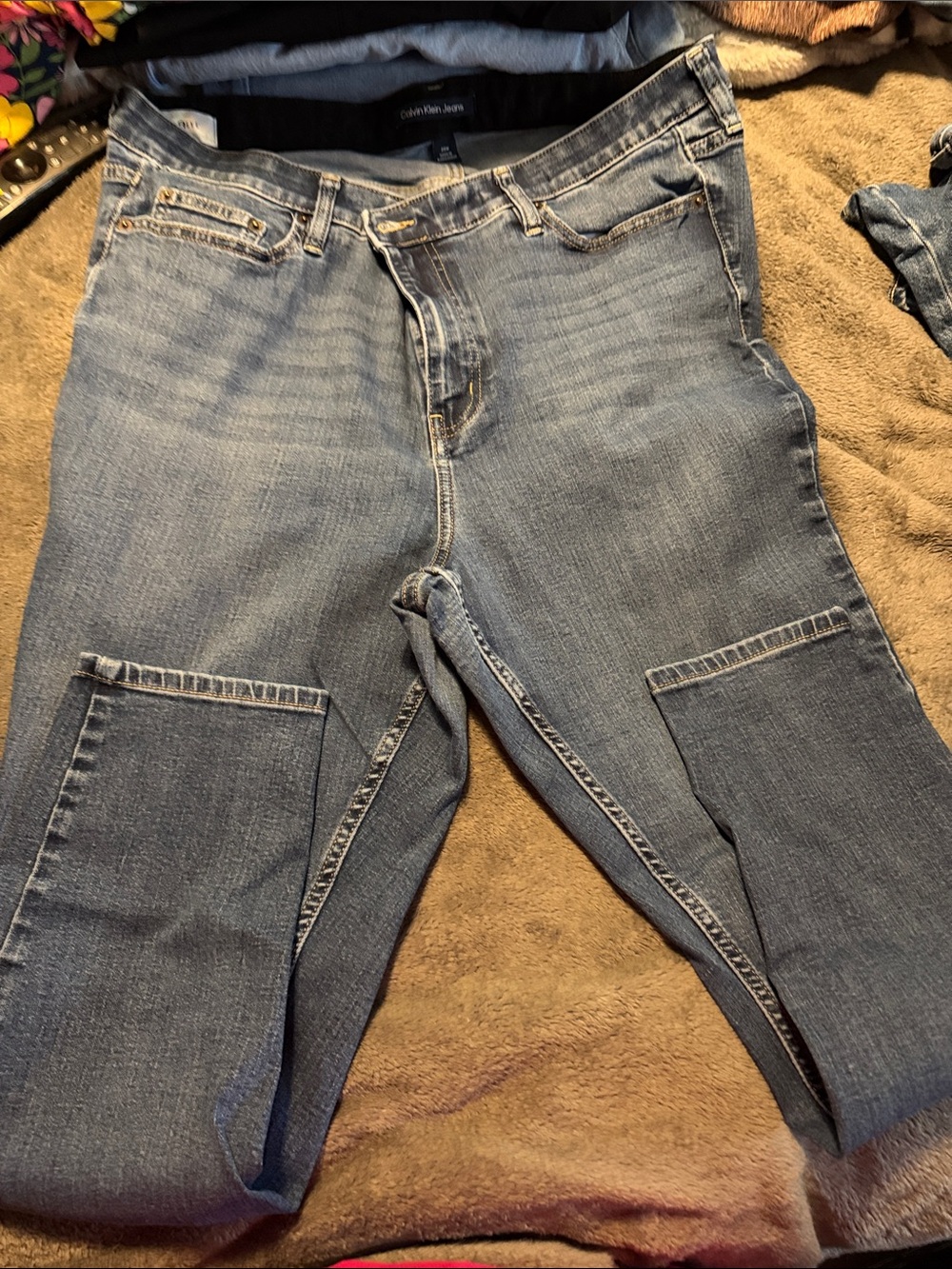 Calvin Klein Jeans Women's Light Blue Patch Pocket Relaxed Jeans